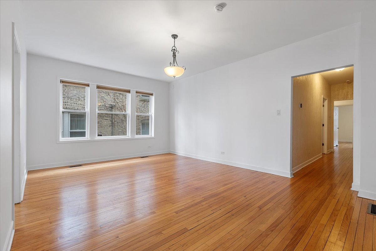 6445 N Greenview Avenue Unit: 1
