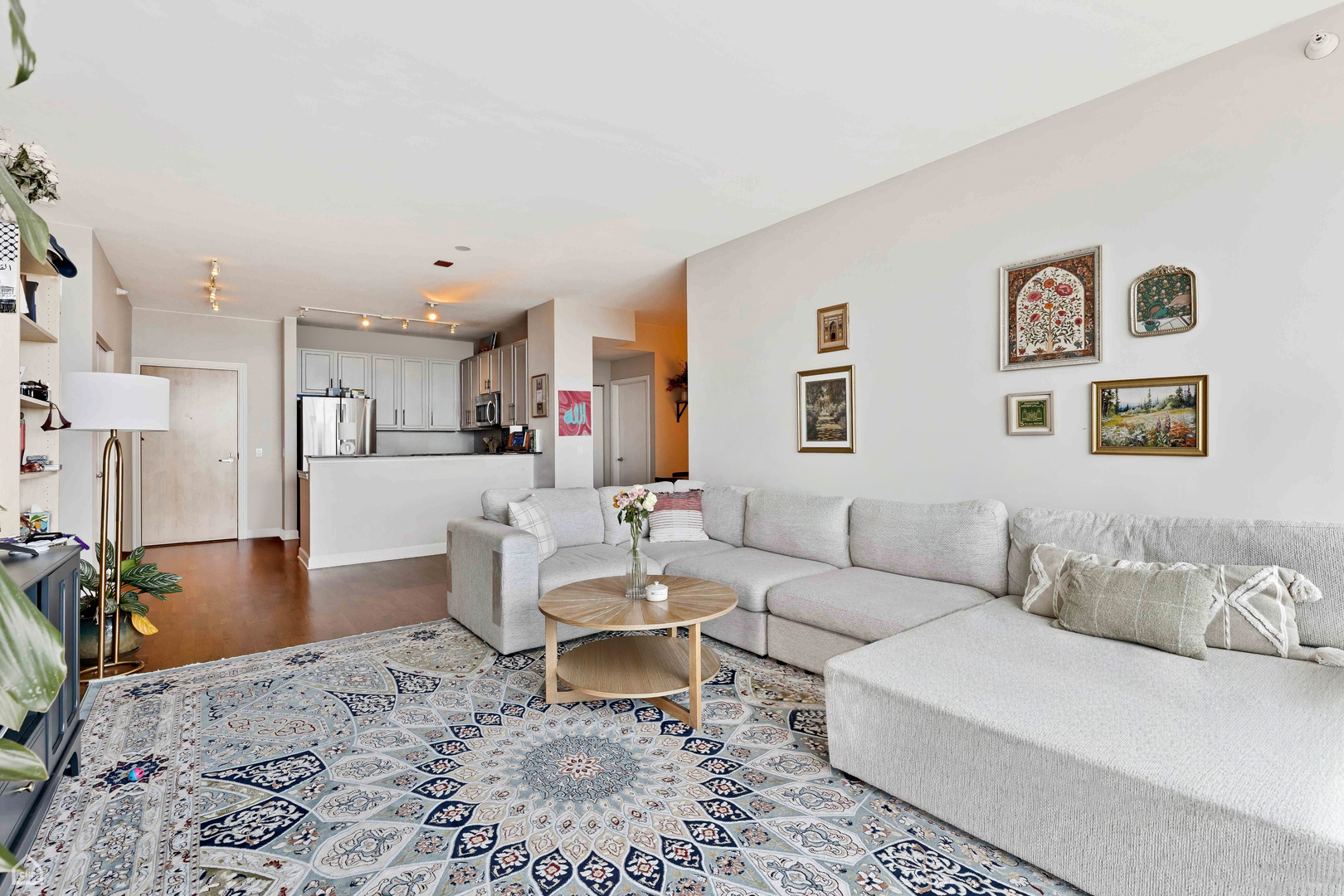 1629 S Prairie Avenue Unit: 1803