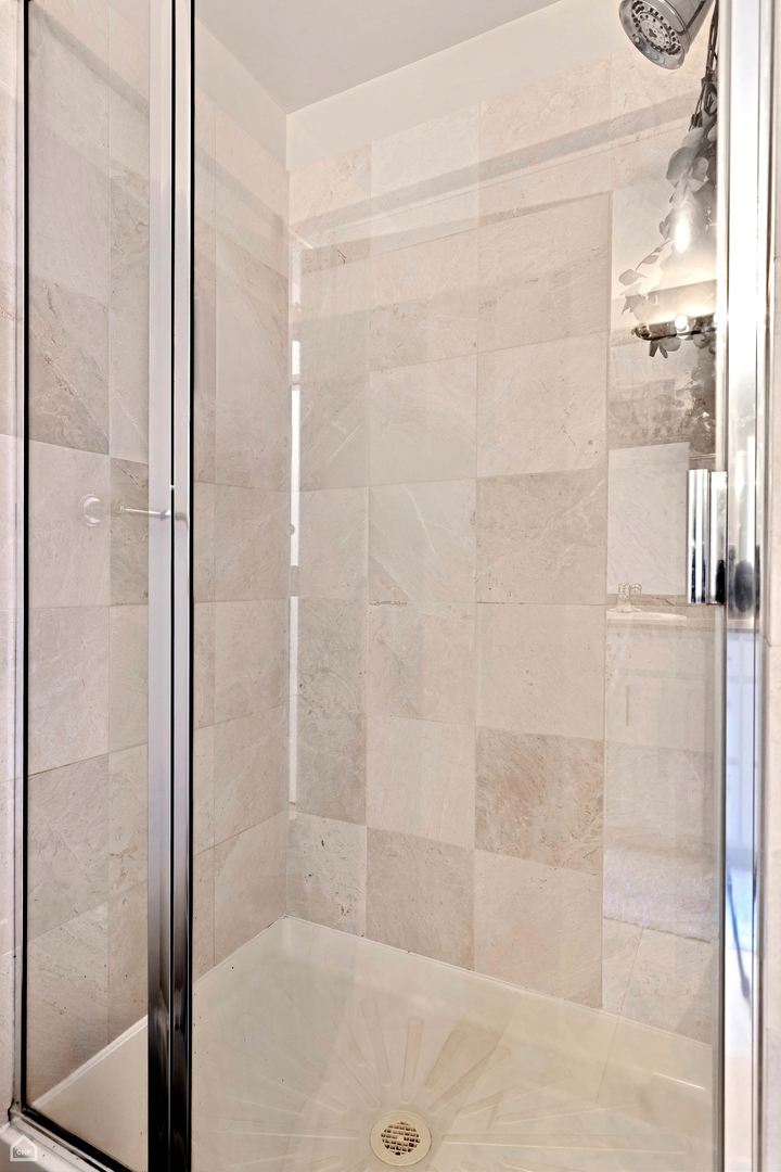 1629 S Prairie Avenue Unit: 1803