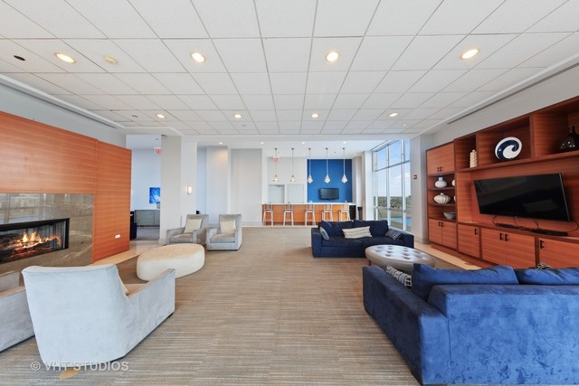 1629 S Prairie Avenue Unit: 1803