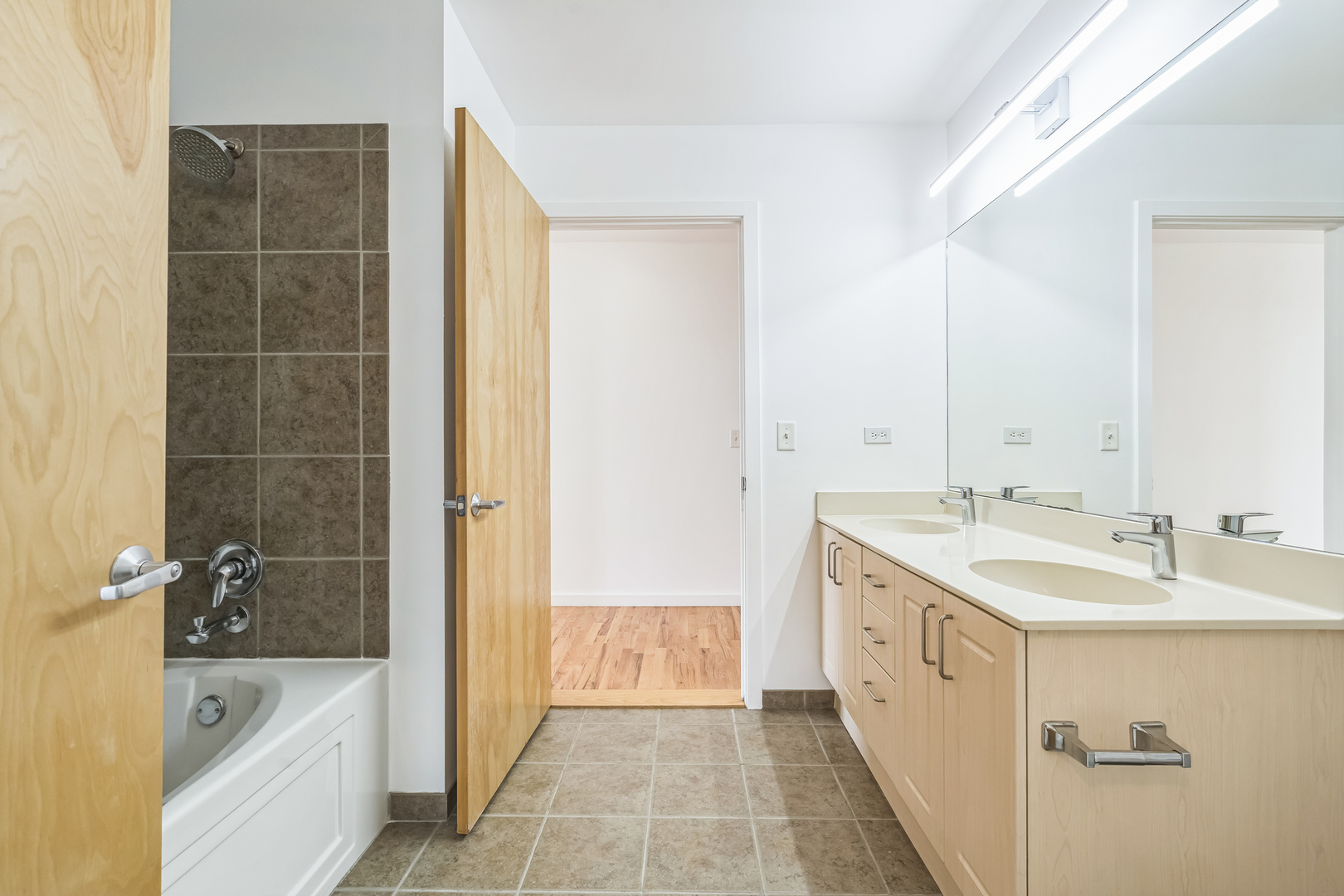 1620 S Michigan Avenue Unit: 1126