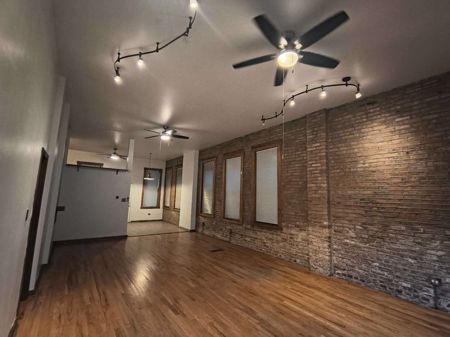 1532 W 19th Street Unit: 1