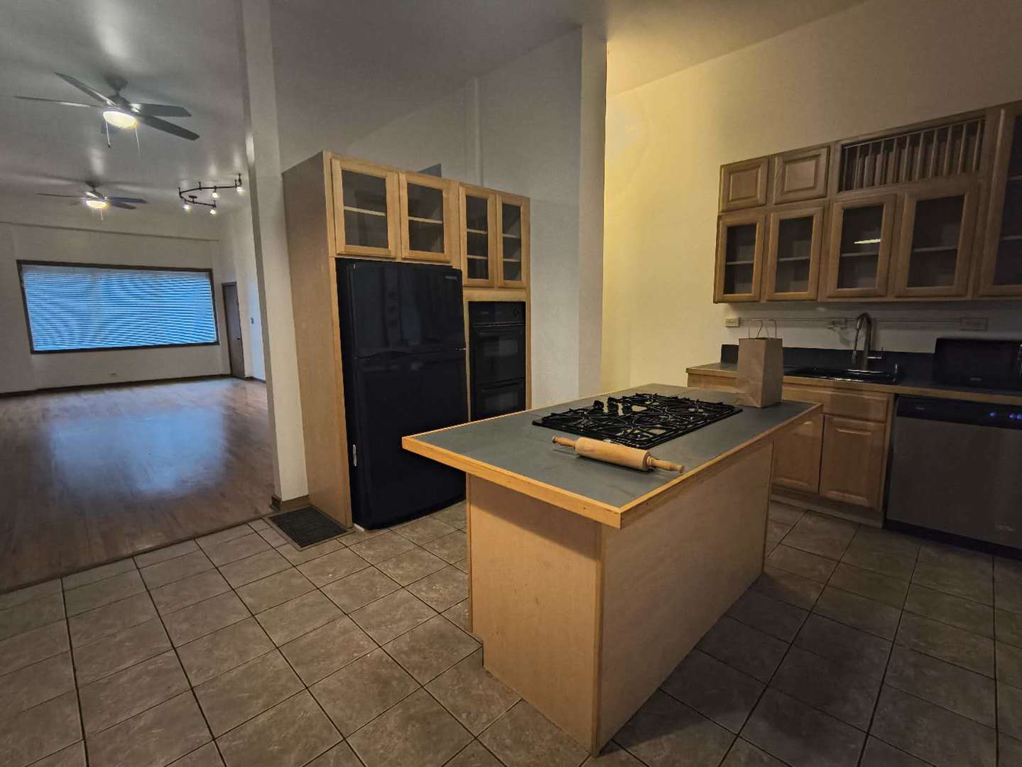 1532 W 19th Street Unit: 1