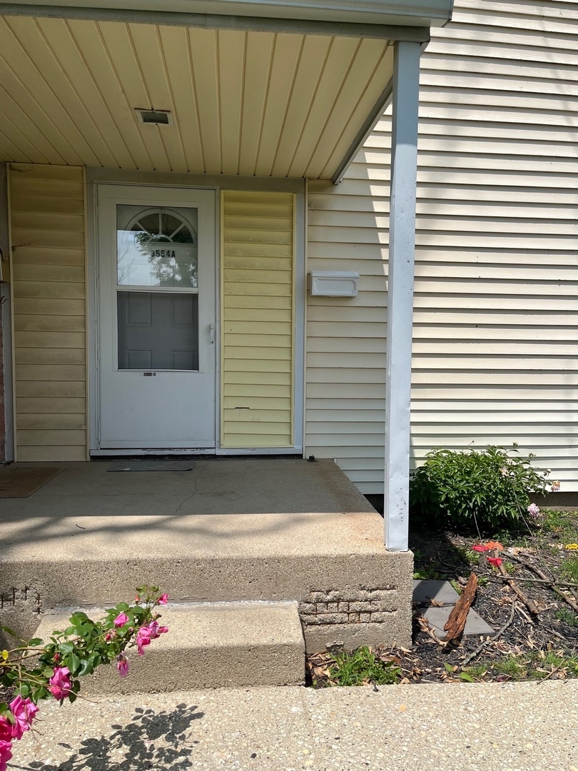 3554 WESTERN Avenue Unit: A