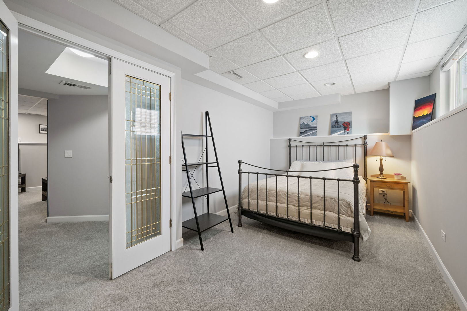 4220 N Kolmar Avenue