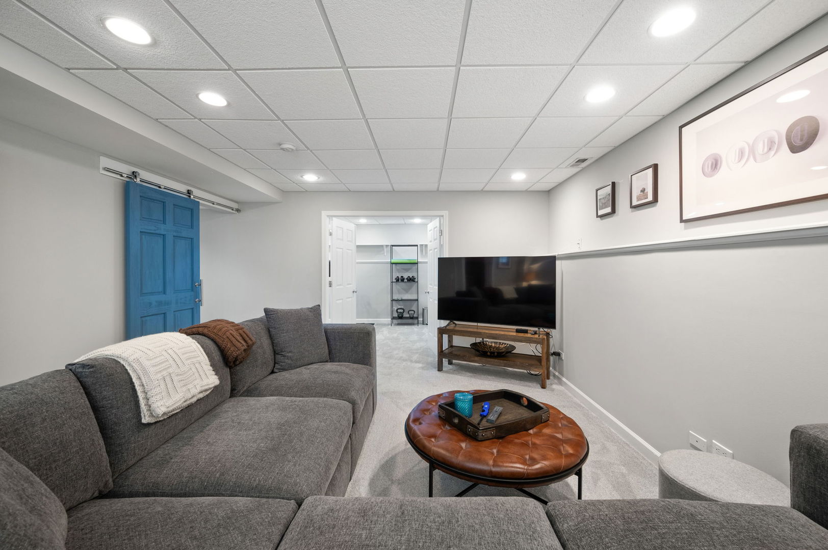 4220 N Kolmar Avenue