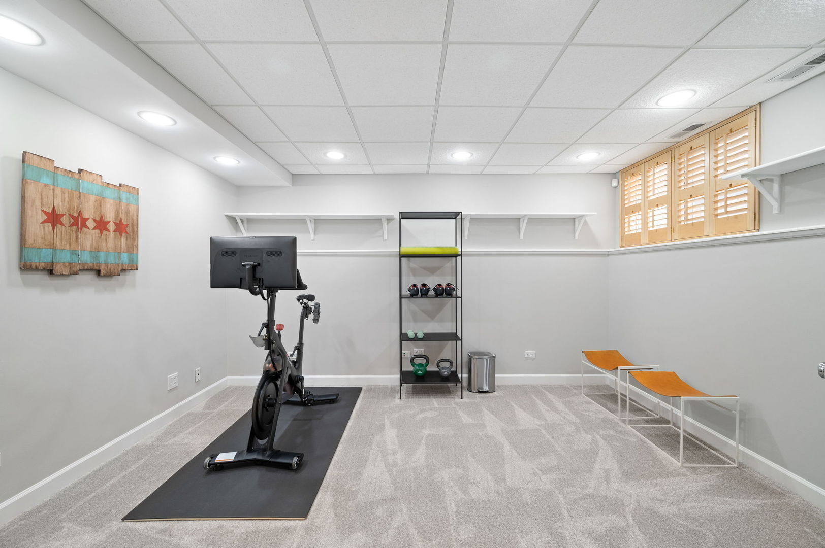 4220 N Kolmar Avenue