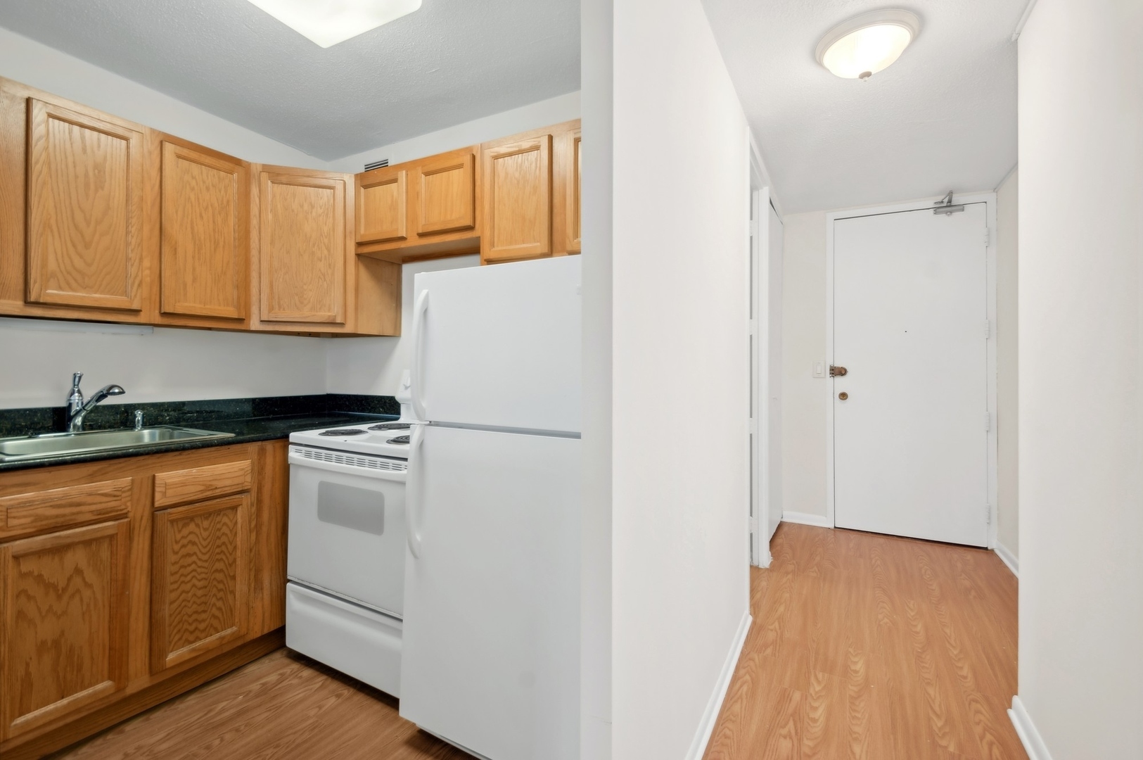 2728 N Hampden Court Unit: 1807