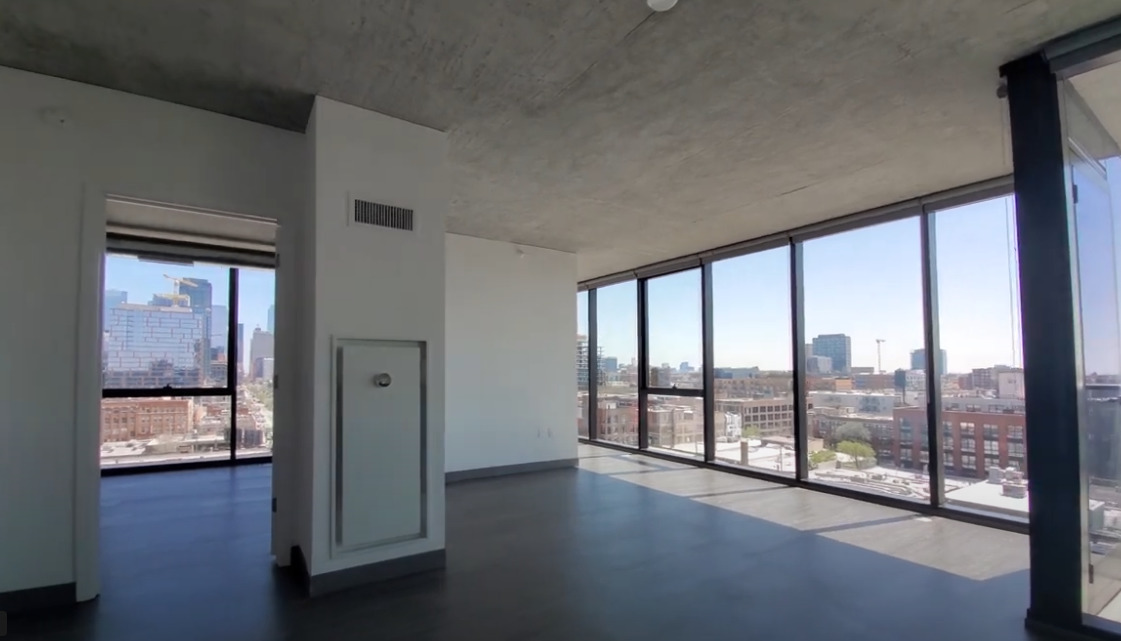 160 N Elizabeth Street Unit: 1118