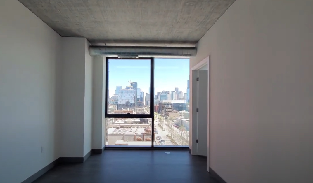 160 N Elizabeth Street Unit: 1118