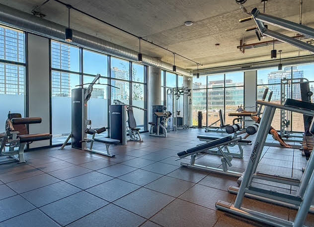 160 N Elizabeth Street Unit: 1118