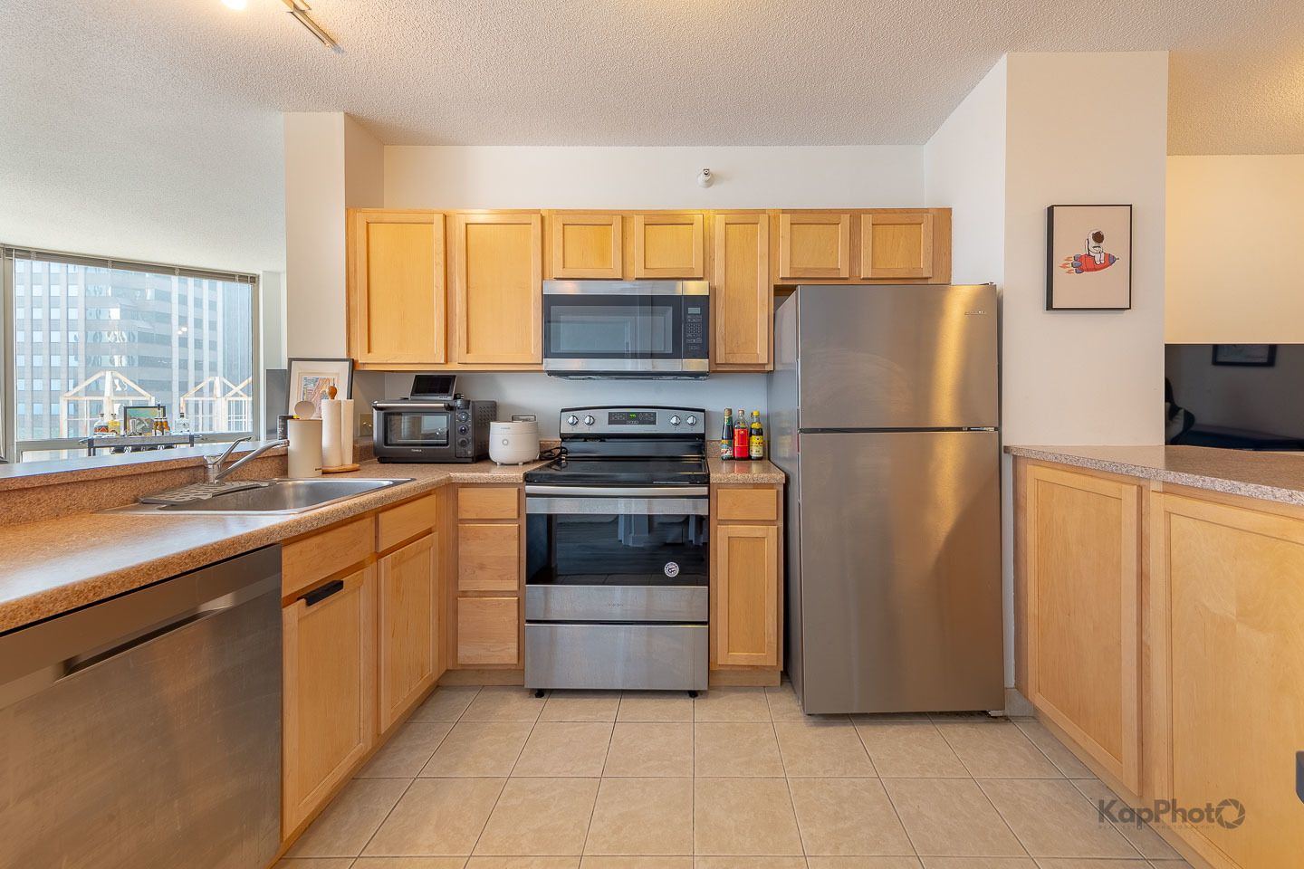 222 N Columbus Drive Unit: 912