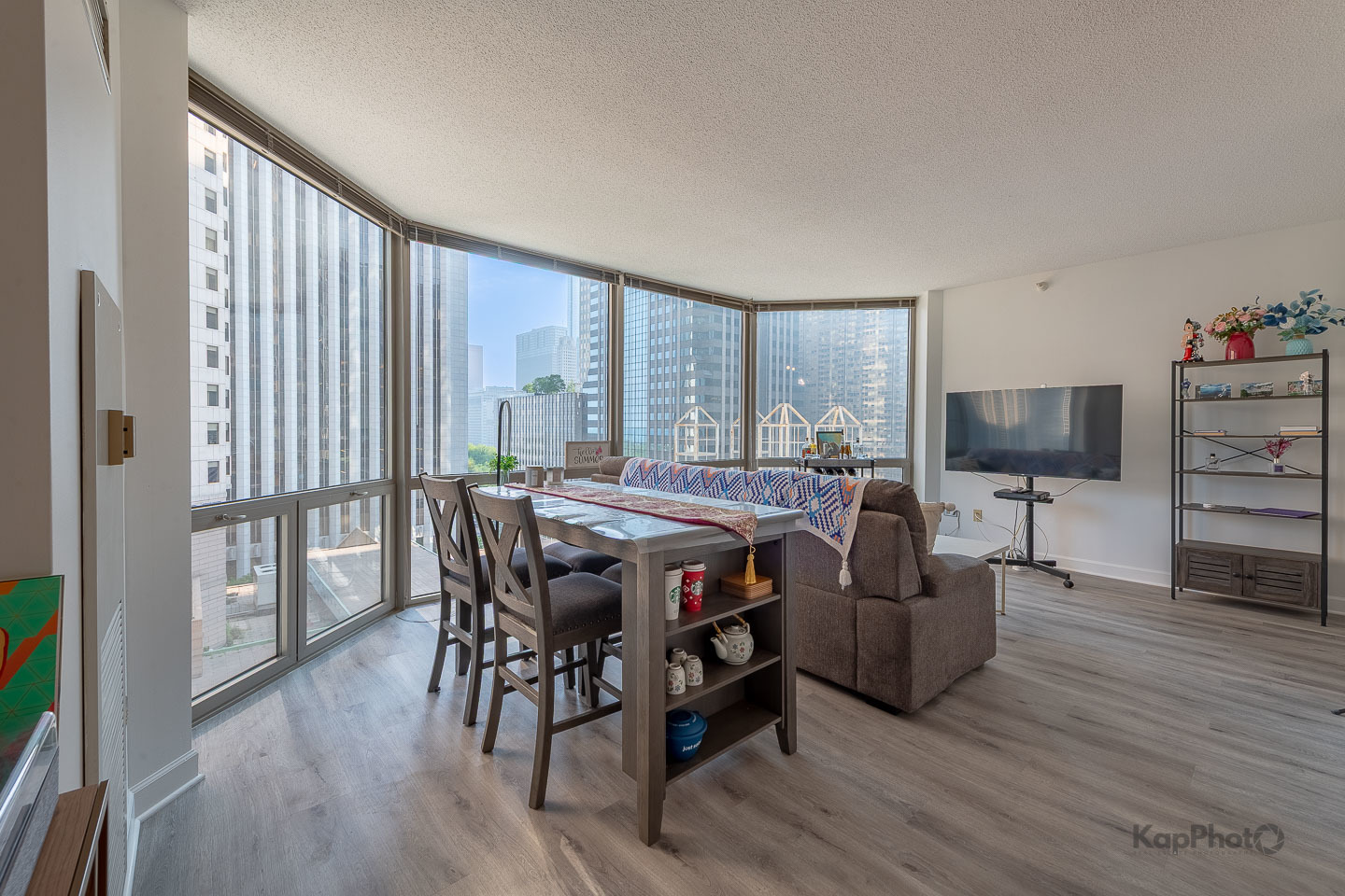 222 N Columbus Drive Unit: 912