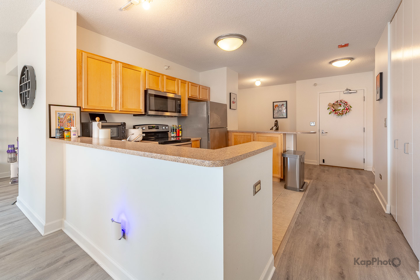 222 N Columbus Drive Unit: 912