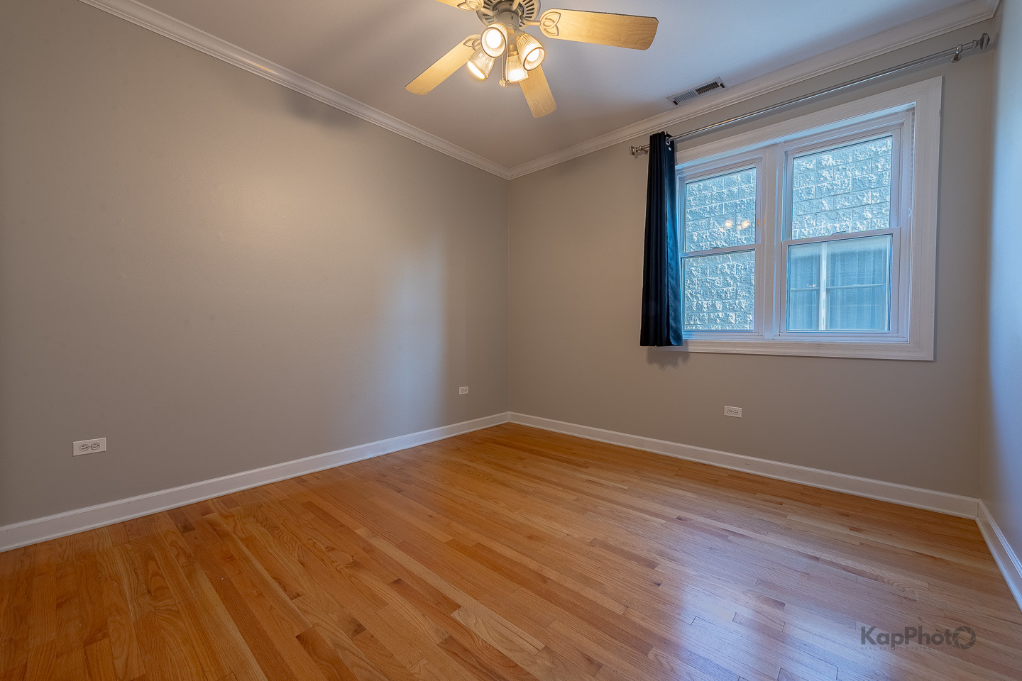 3454 N Ashland Avenue Unit: 4S