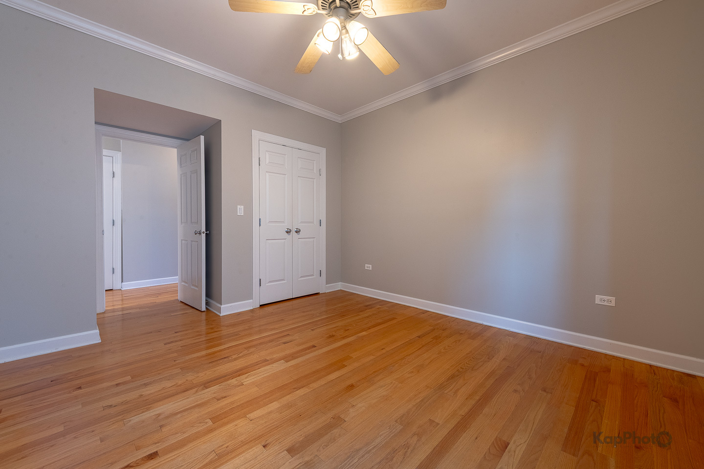 3454 N Ashland Avenue Unit: 4S
