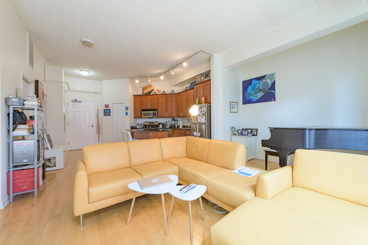 1919 S Michigan Avenue Unit: 412