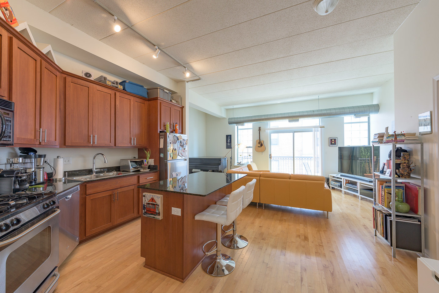 1919 S Michigan Avenue Unit: 412