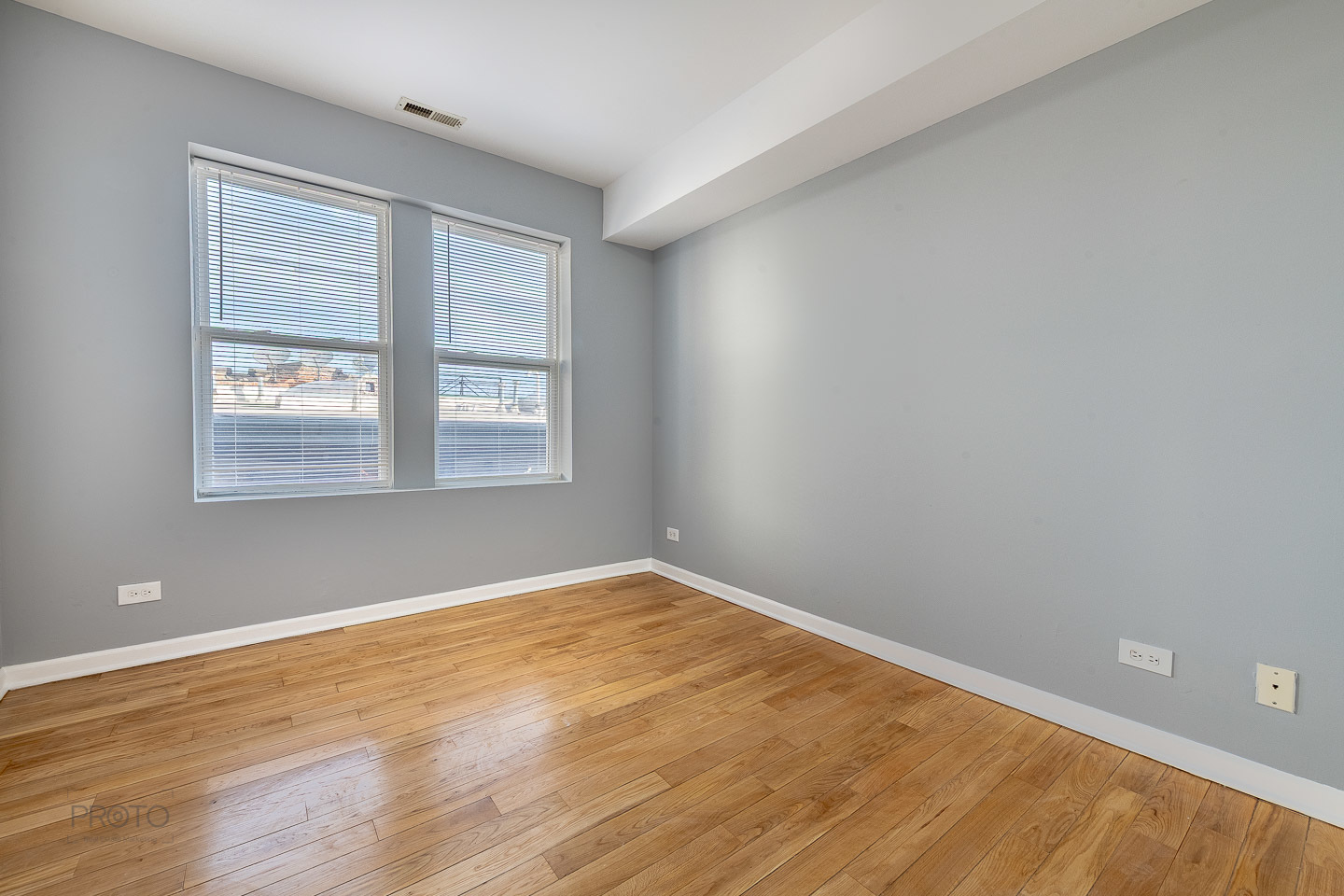 4752 N Albany Avenue Unit: 3