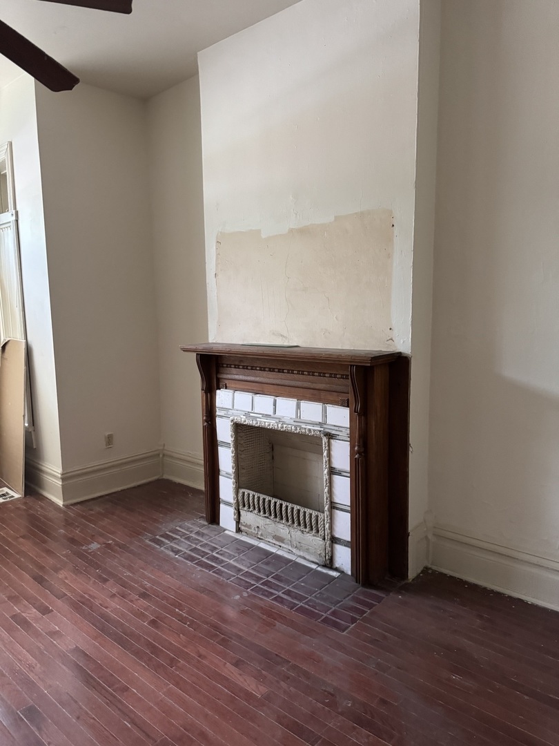 2735 W Washington Boulevard