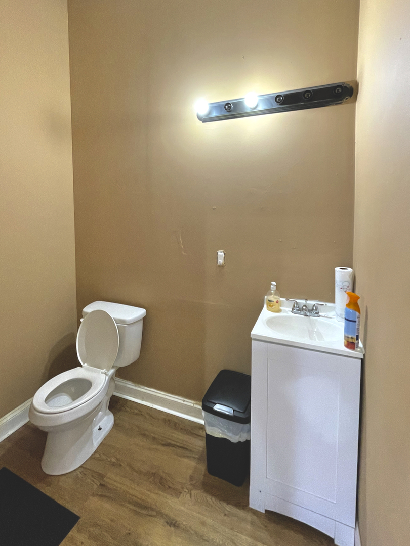 11146 S Michigan Avenue