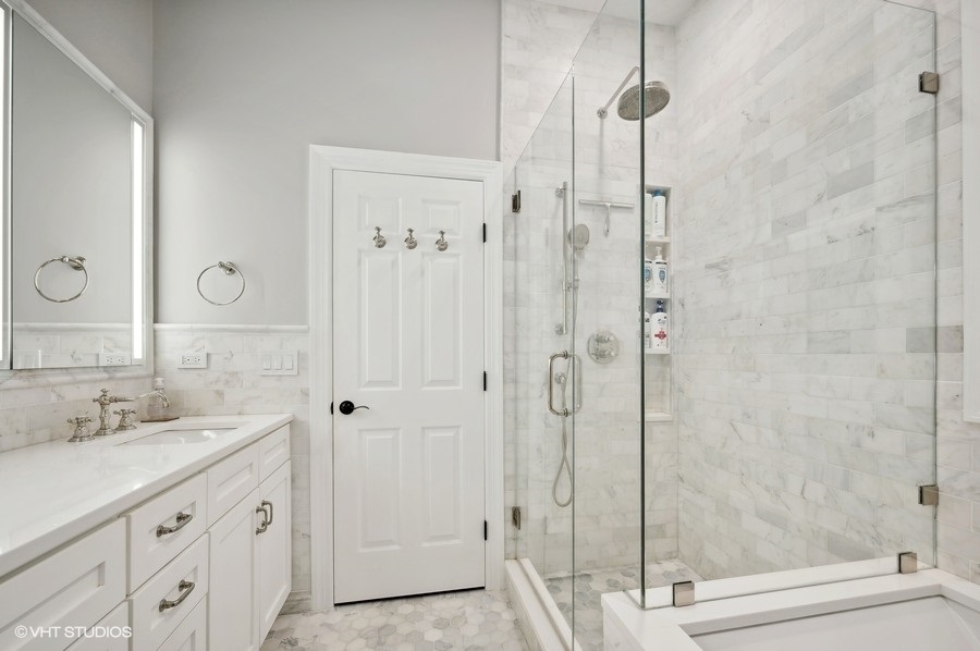 3238 N Kenmore Avenue Unit: 3