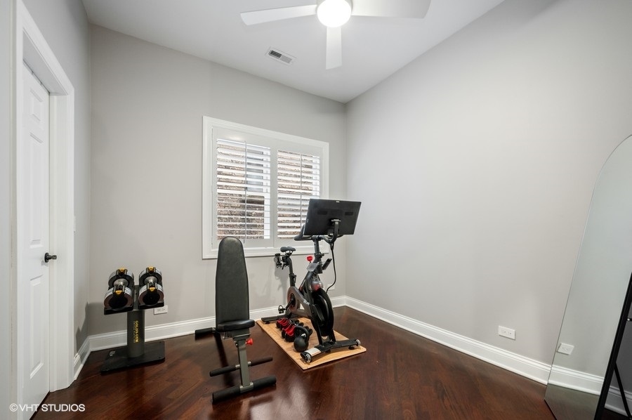 3238 N Kenmore Avenue Unit: 3