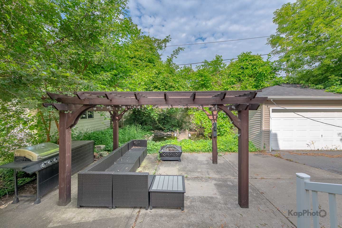 818 N La Grange Road