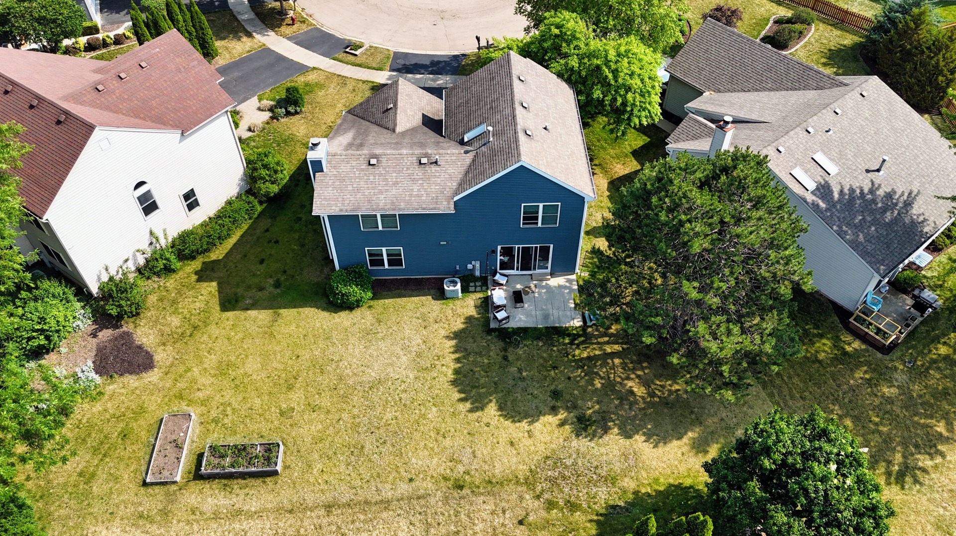 2440 Pebblewood Court