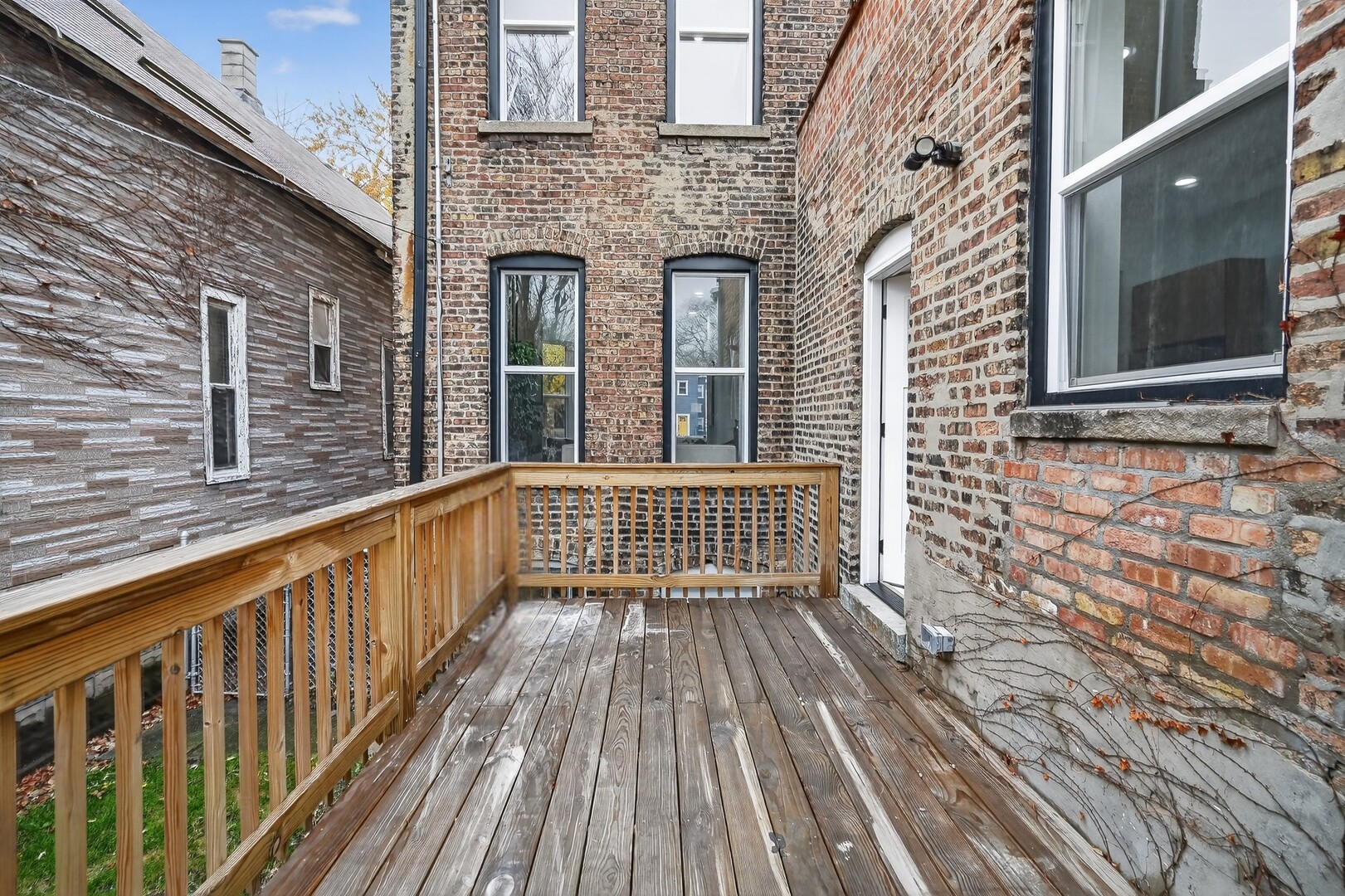 5141 S Wabash Avenue