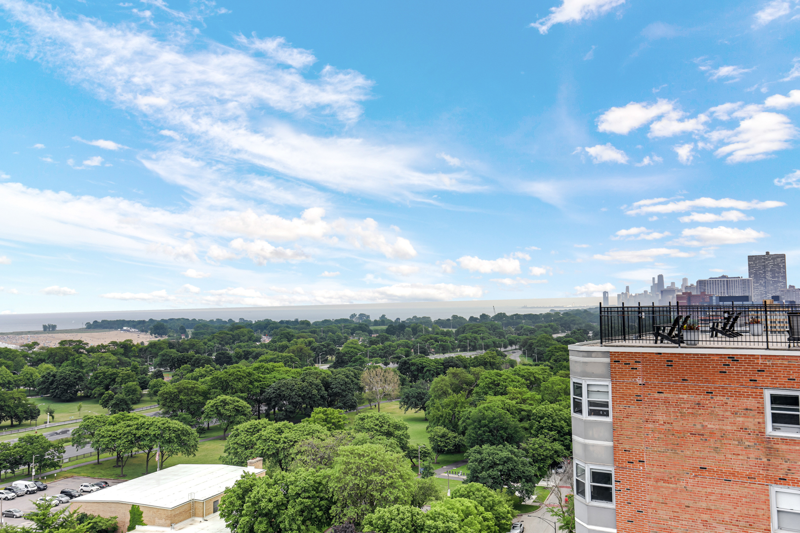 4970 N Marine Drive Unit: 822