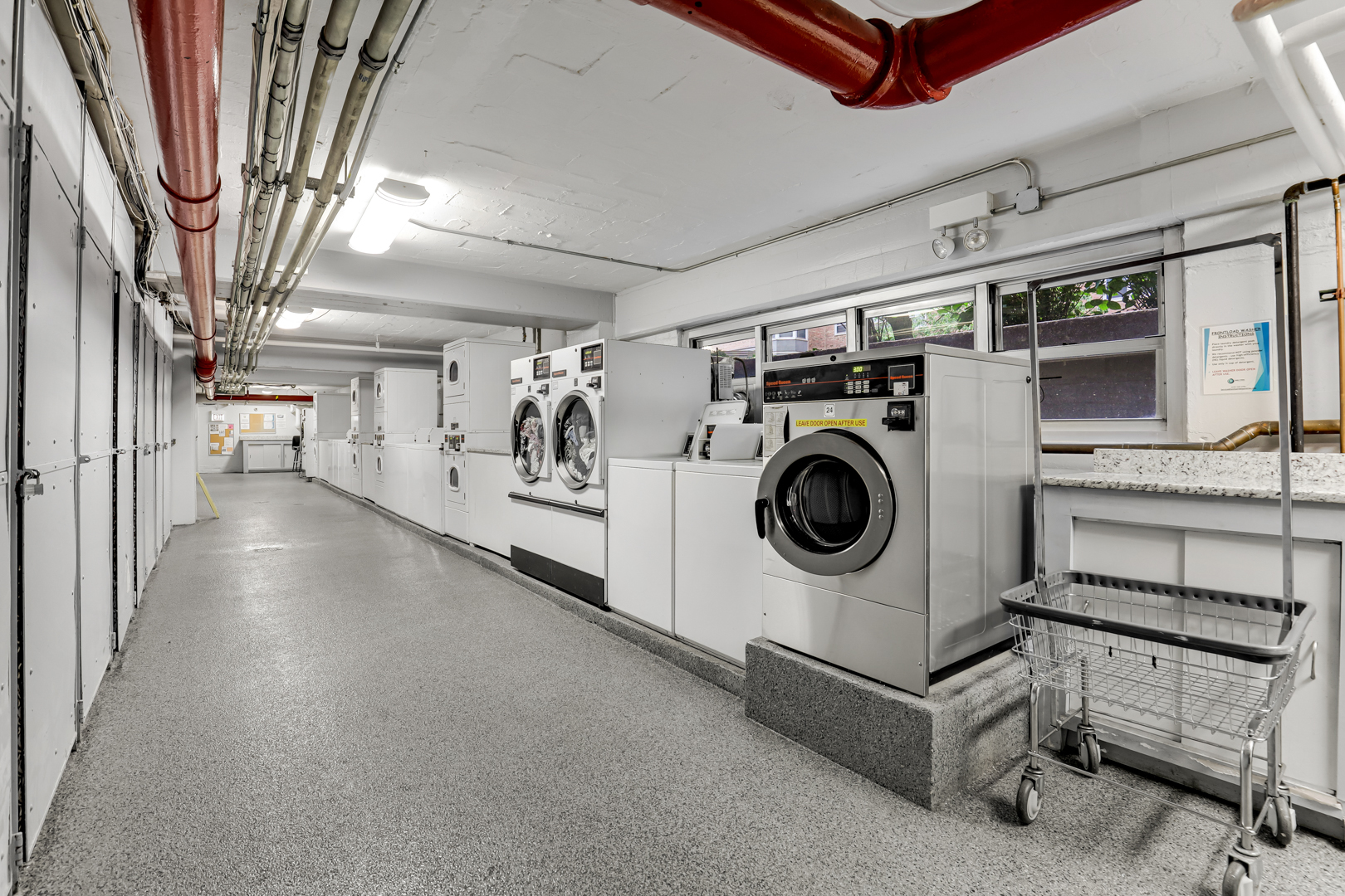 4970 N Marine Drive Unit: 822