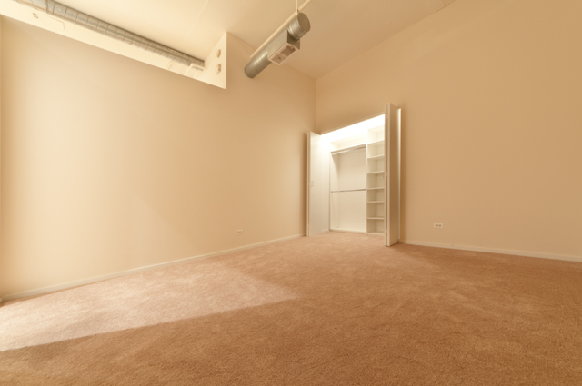 130 S Canal Street Unit: 614