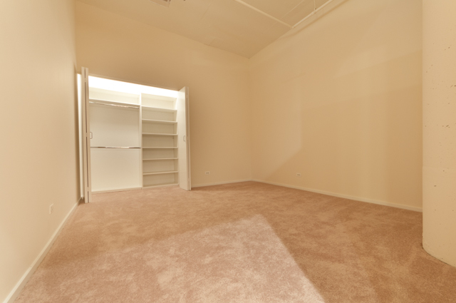 130 S Canal Street Unit: 614