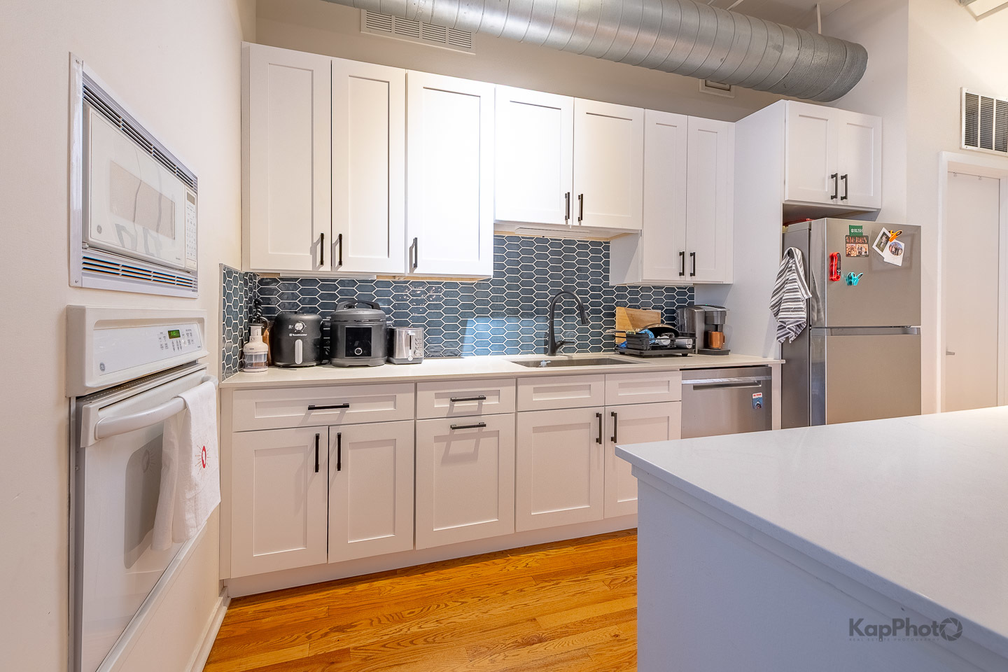 130 S Canal Street Unit: 614