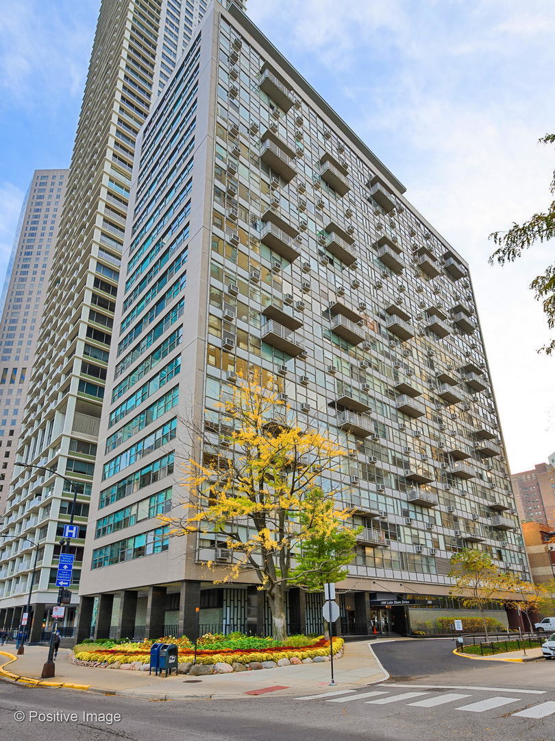 1000 N Lake Shore Drive Unit: 1604