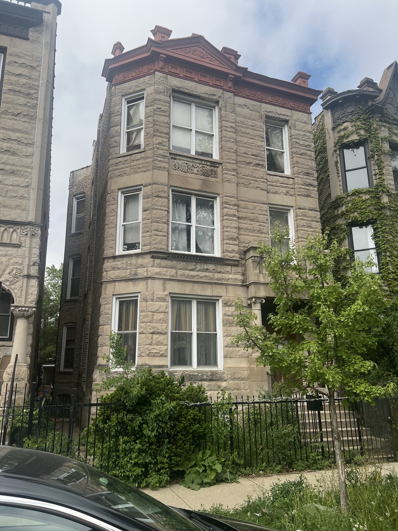 1506 N Rockwell Street