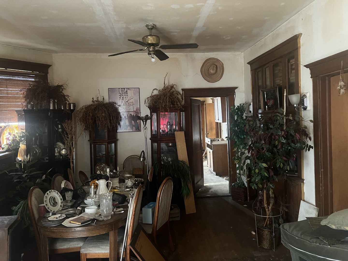 1506 N Rockwell Street