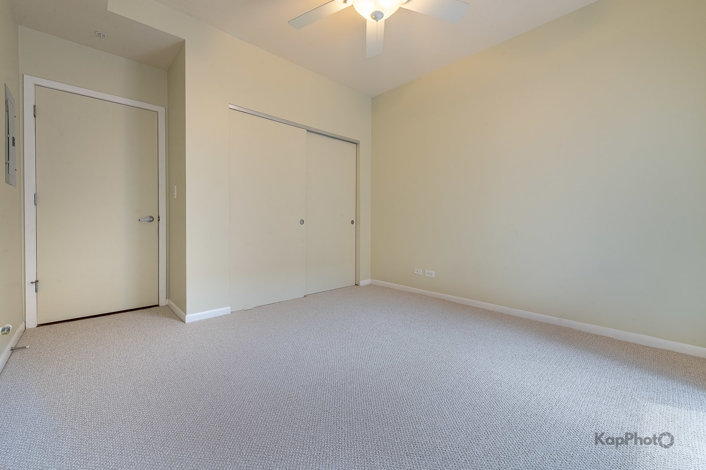 915 S Oak Park Avenue Unit: 1B