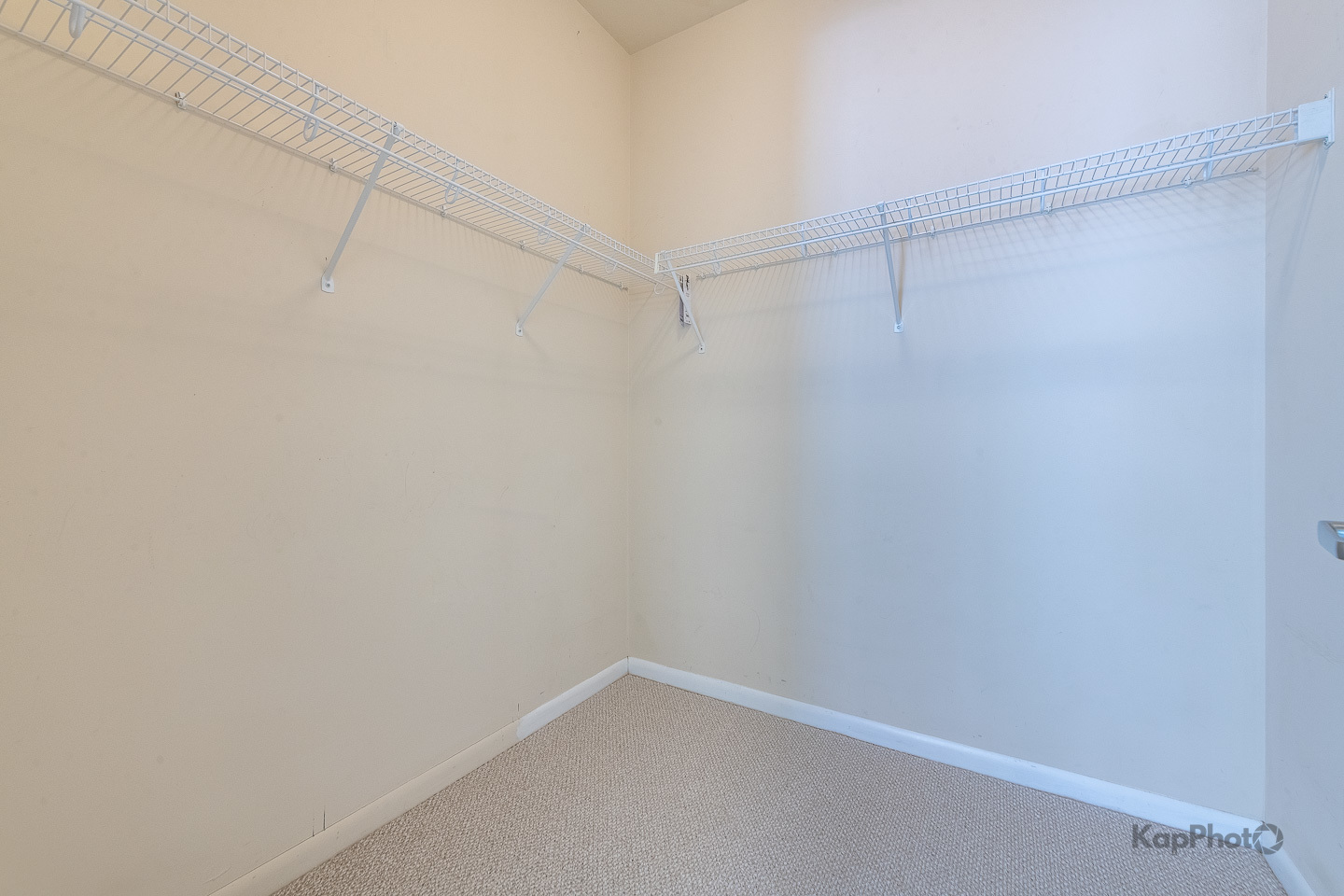 915 S Oak Park Avenue Unit: 1B