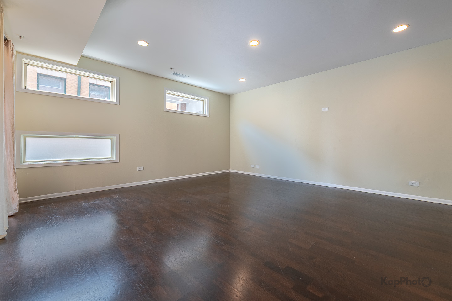 915 S Oak Park Avenue Unit: 1B