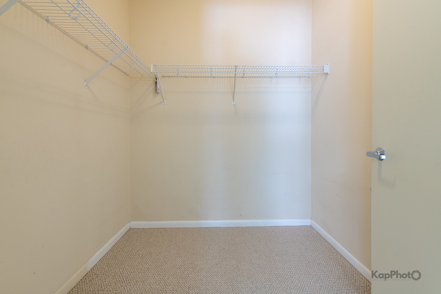 915 S Oak Park Avenue Unit: 1B