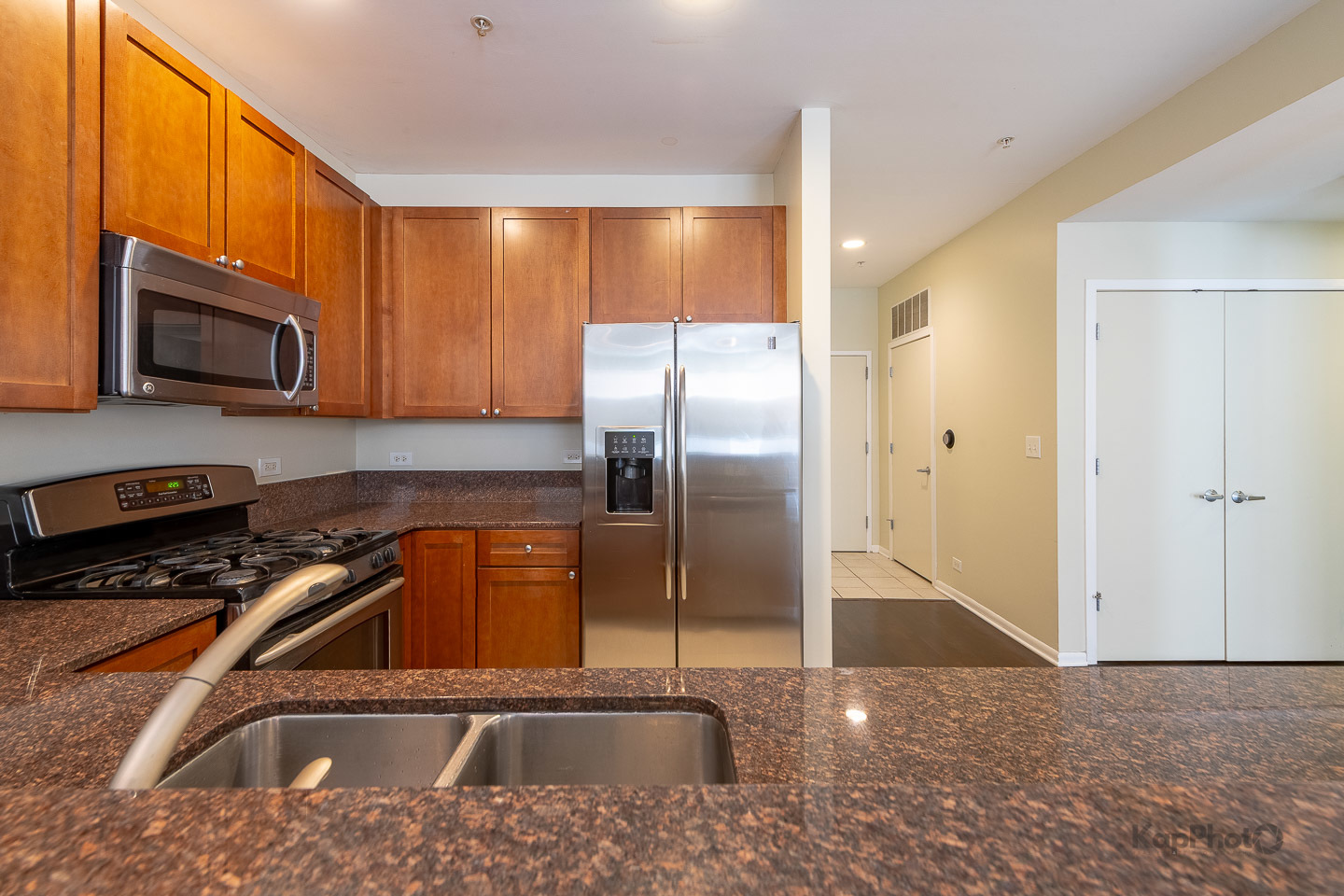 915 S Oak Park Avenue Unit: 1B