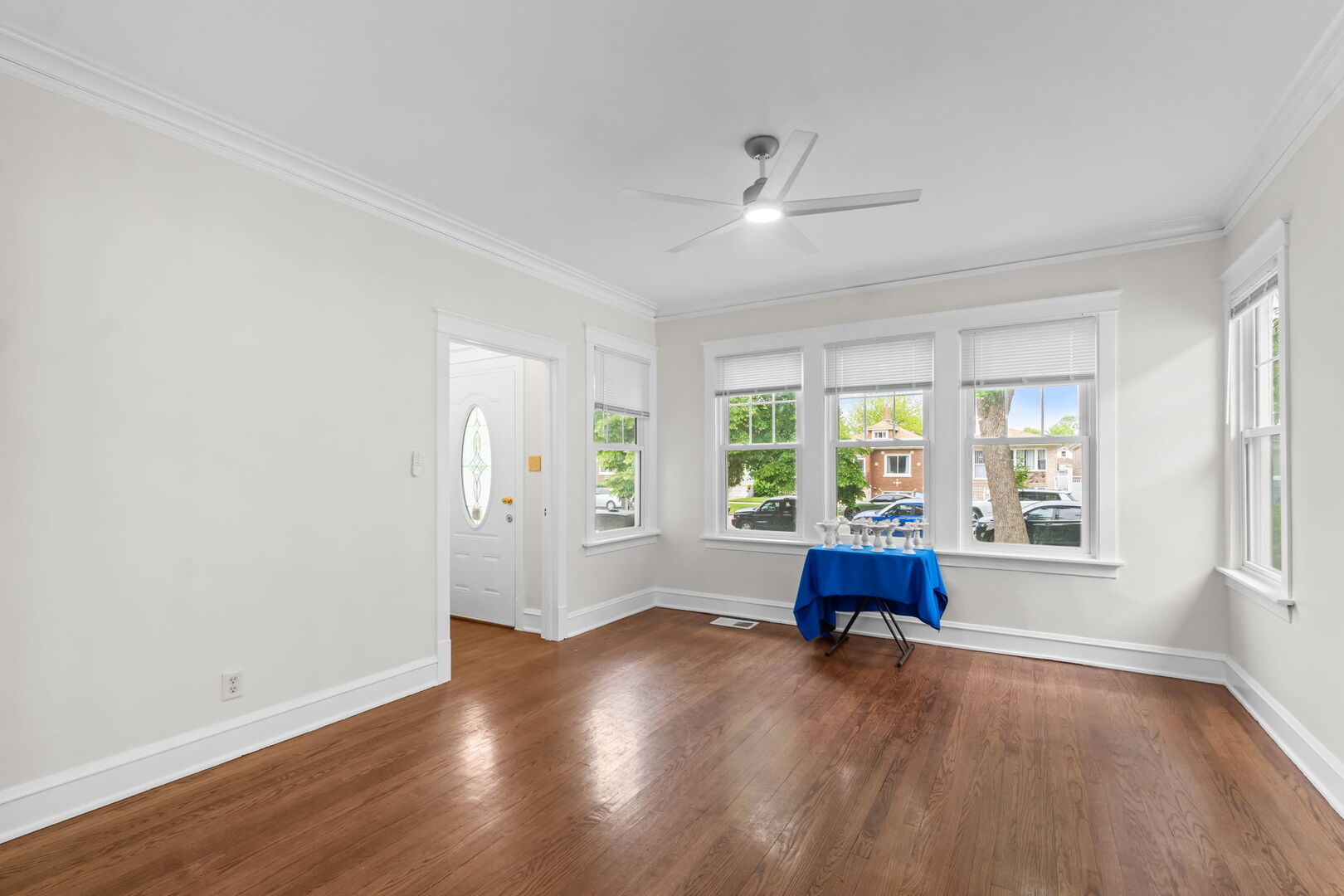 2724 N Newland Avenue