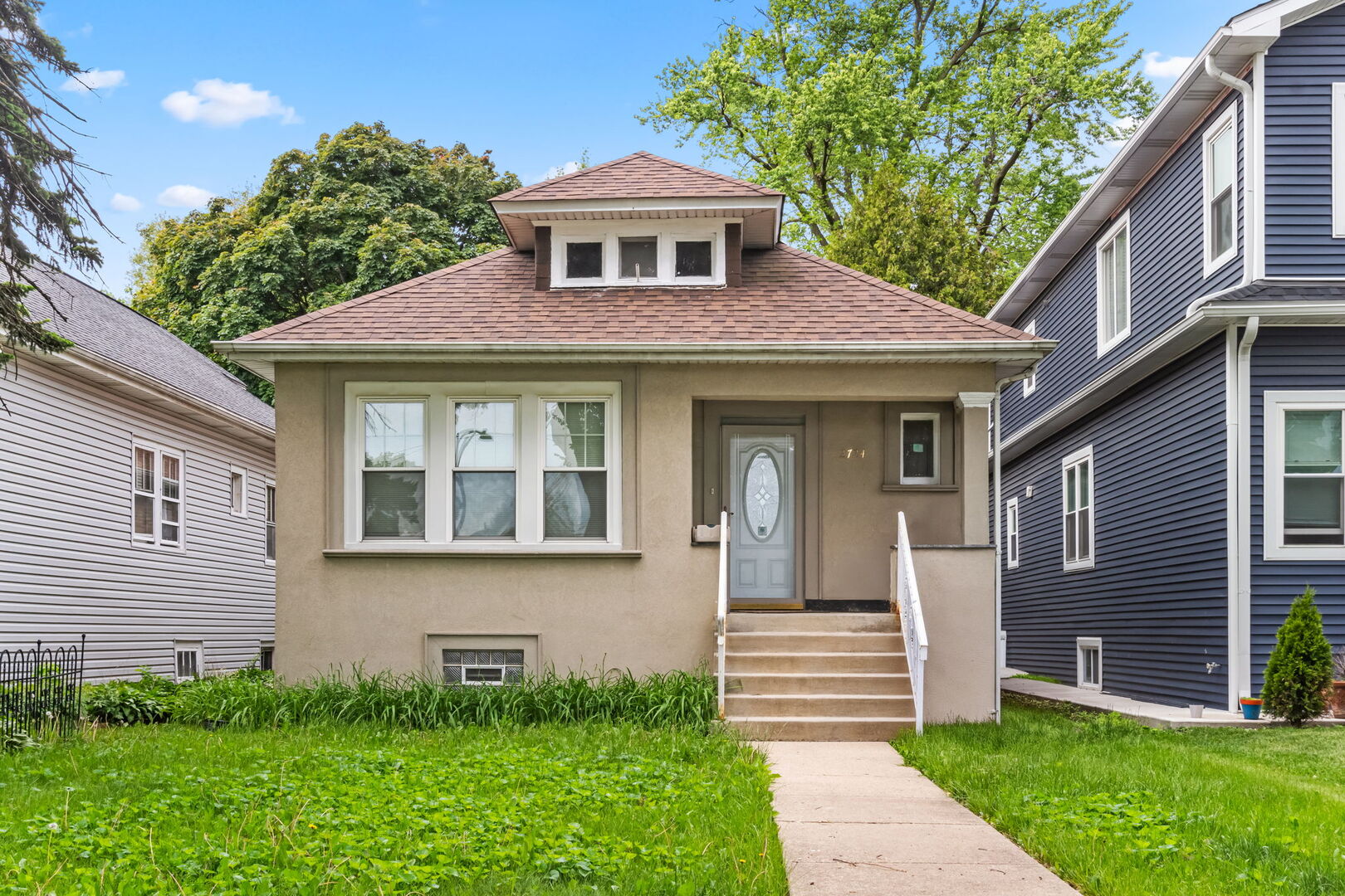 2724 N Newland Avenue