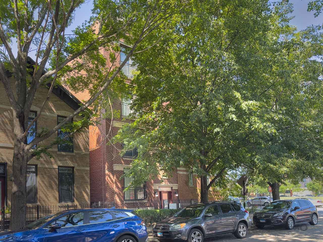 1302 W Fillmore Street Unit: 3