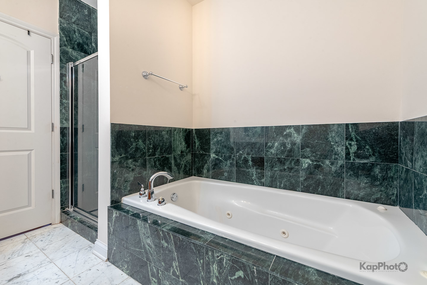 1302 W Fillmore Street Unit: 3
