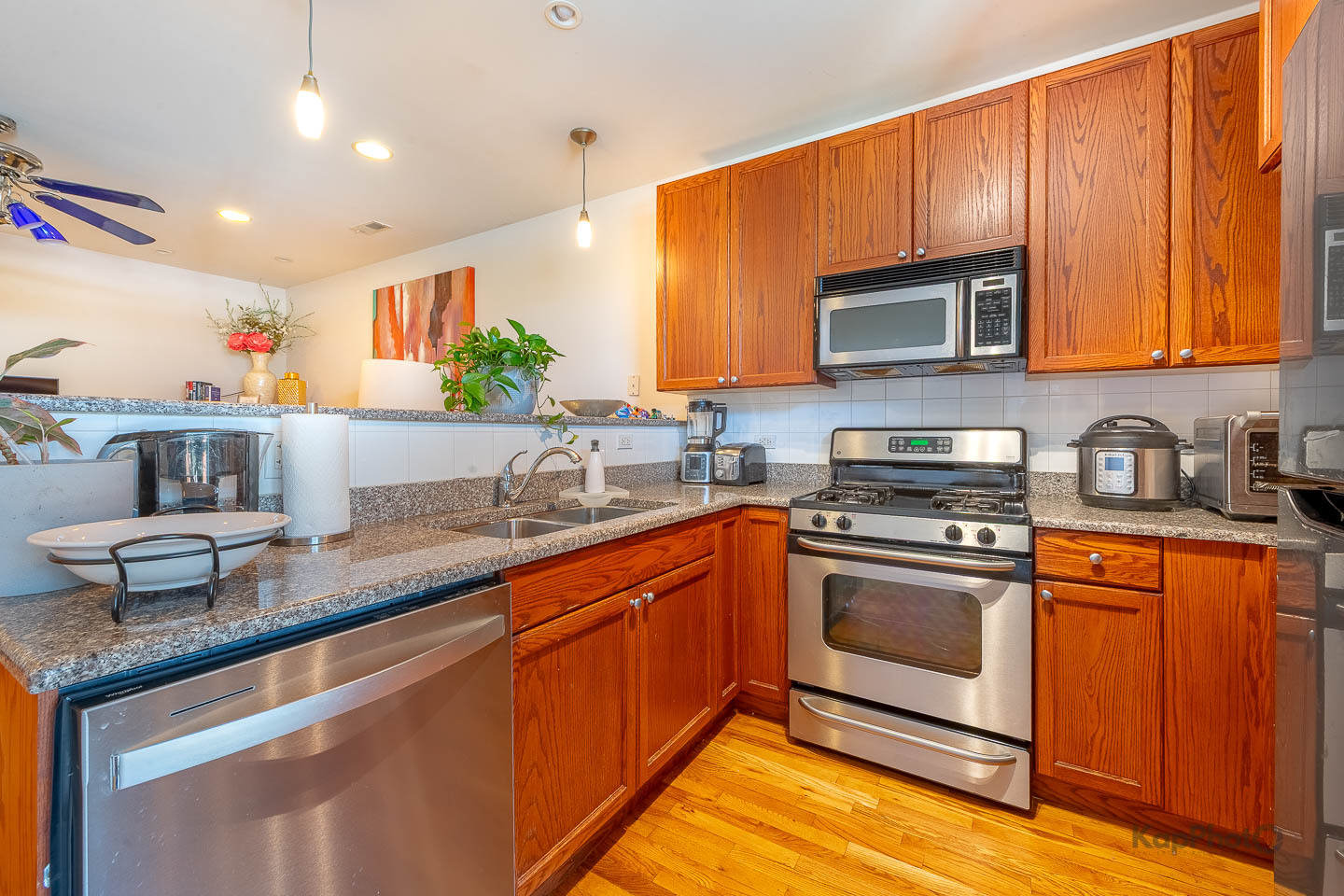 1302 W Fillmore Street Unit: 3