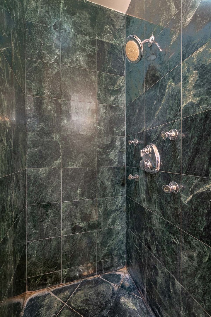 1302 W Fillmore Street Unit: 3