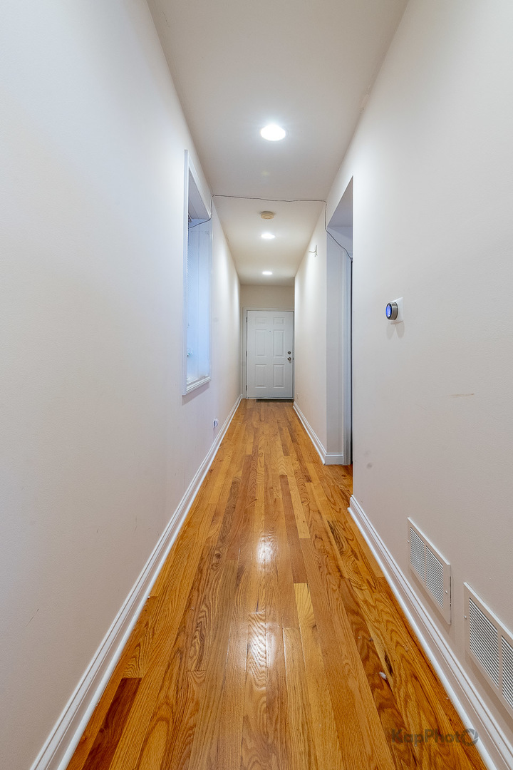 1302 W Fillmore Street Unit: 3